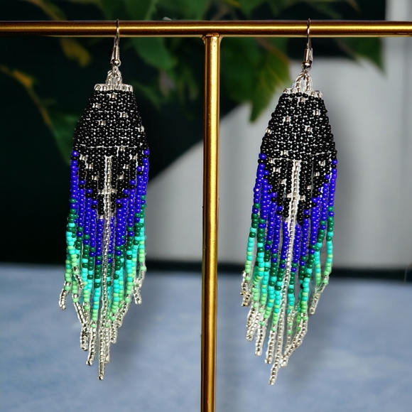 🆕️ Boho Style Handmade Beaded Long Earrings - Picture 4 of 6